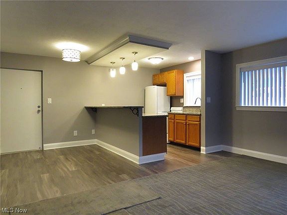 3rd image of 1675 Woodward Ave APT 2