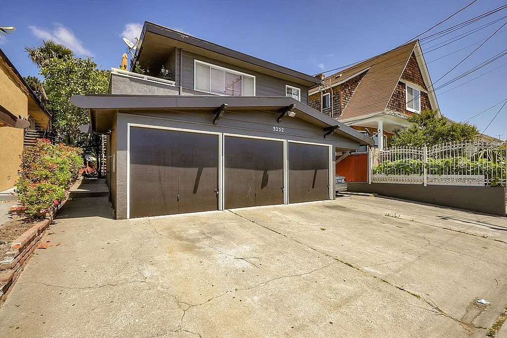 3252 Prentiss St photo 1