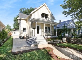 917 Elizabeth St, Joliet, IL 60435