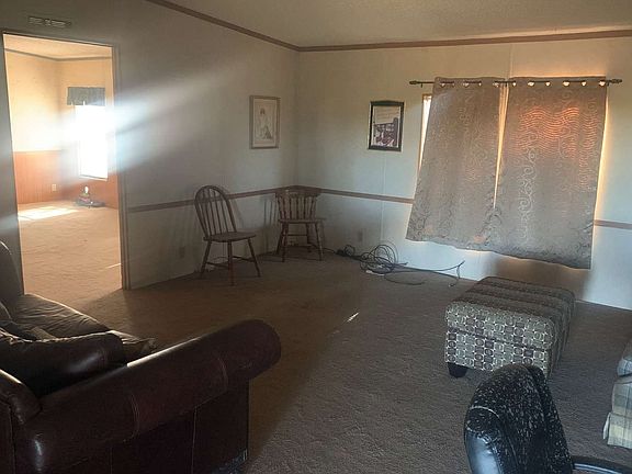 2nd image of 18952 136th St