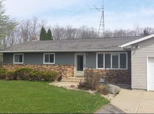 E11144 Moon Rd, Baraboo, WI 53913