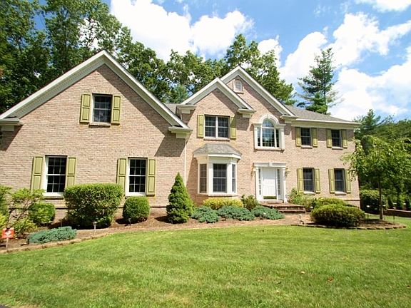 3rd image of 325 Old White Dr