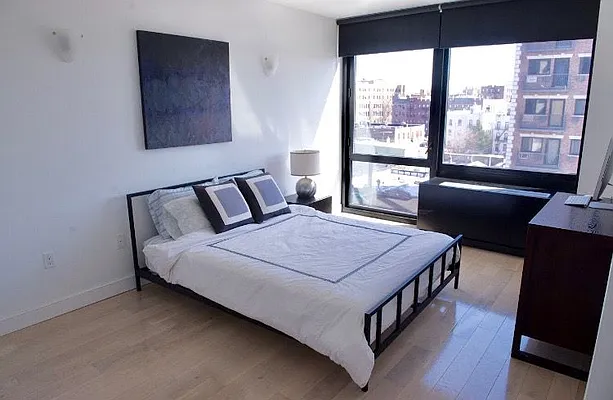 Rented by Compass | media 25