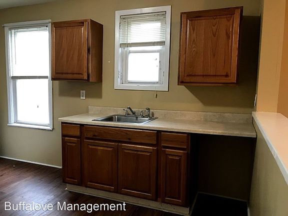 4th image of 117 Bloomfield Ave #8527893