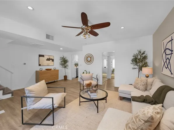 6540 Hayvenhurst Ave Unit 35, Van Nuys, CA 91406