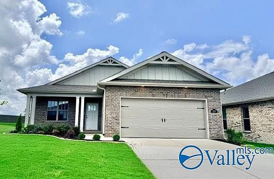 1st image of 217 Esplanade Ct