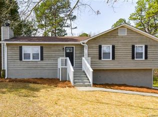 2205 Applegate Dr, Concord, NC 28027