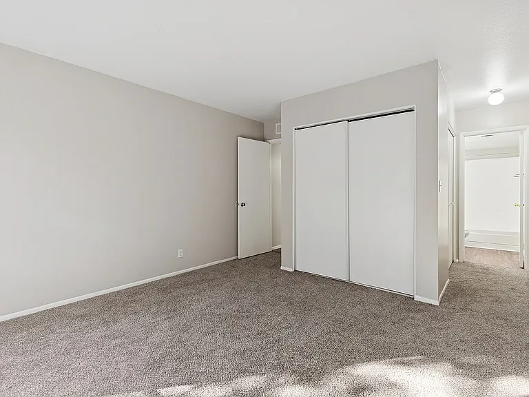 Bridge Lane Apartment Homes — Photo 12