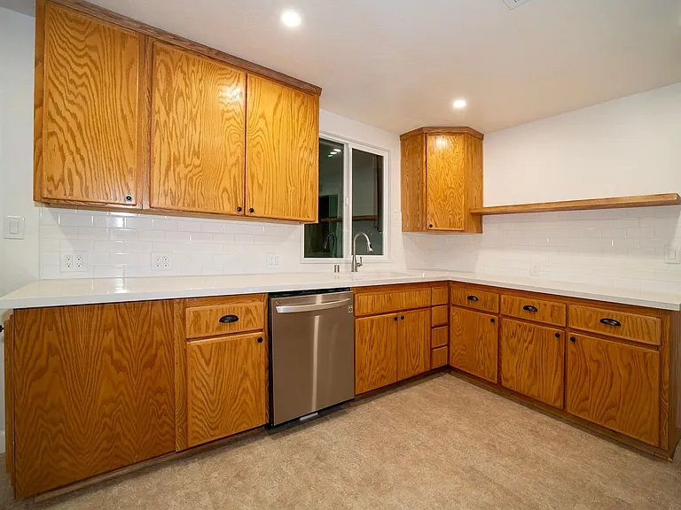 3256 Strevel Way — Photo 3