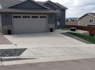 5327 Darian St, Rapid City, SD 57703