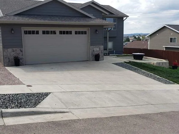 5327 Darian St, Rapid City, SD 57703