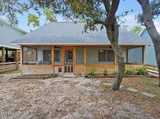 103 NW 24th St, Oak Island, NC 28465