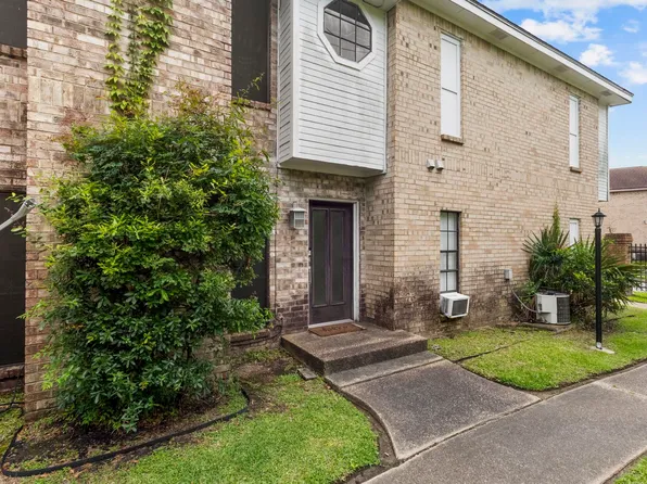 1620 Wellington Pl, Beaumont, TX 77706