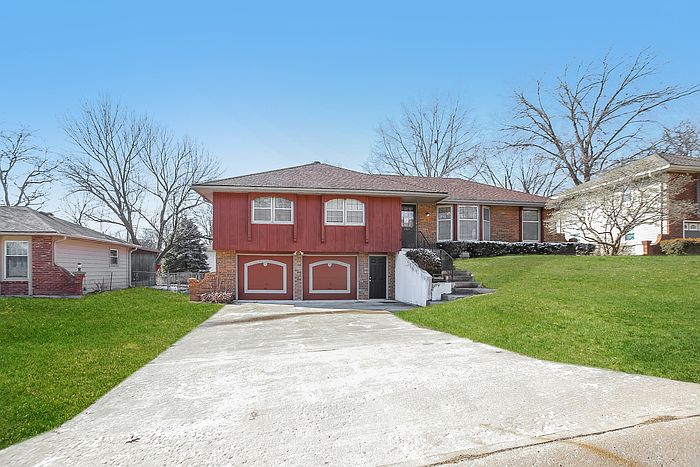 1st image of 3624 NE West Park Dr