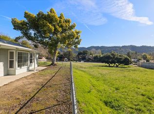 248 Old Grade Rd, Oak View, CA 93022