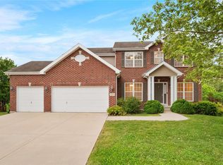 2226 Arnold Palmer Dr, Belleville, IL 62220