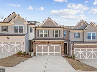 5639 Chickory Dr, Flowery Branch, GA