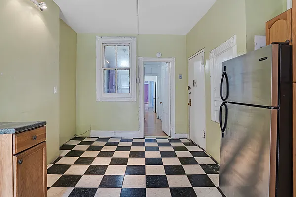 Sold by Compass | media 5