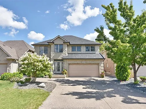 724 Massimo Cres #LOWER Photo 1