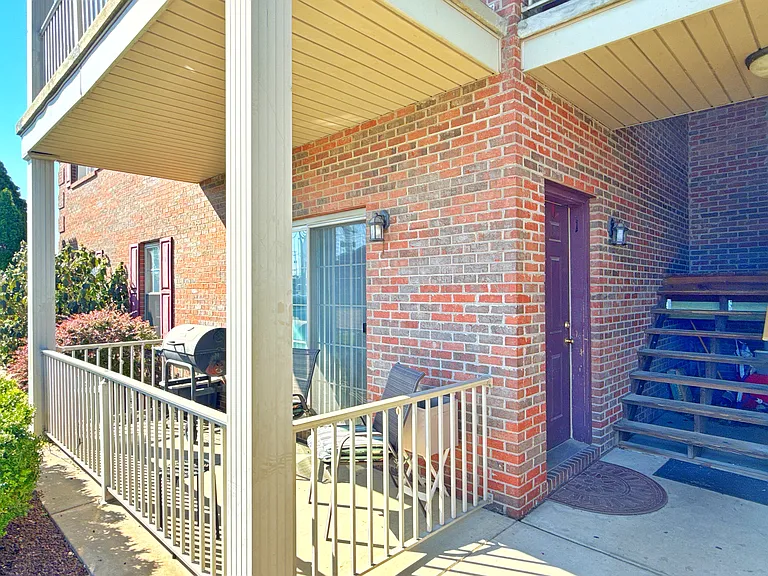 1713 N Spring St #5 — Photo 4