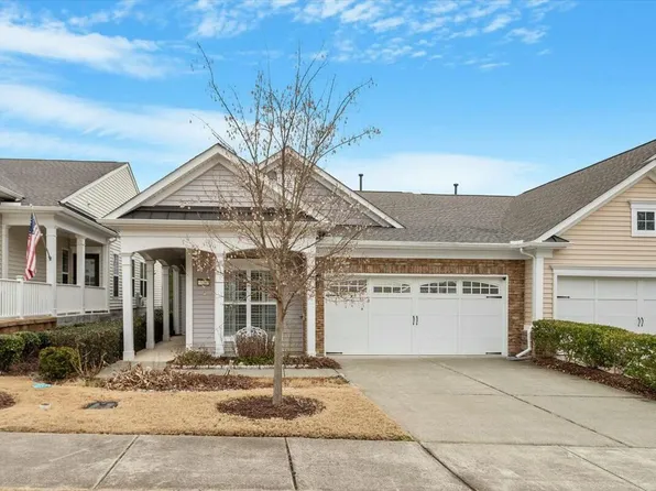 726 Finnbar Dr, Cary, NC 27519