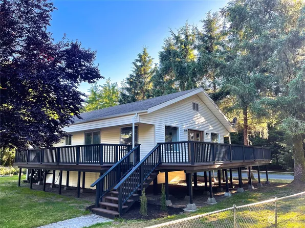 740 Duck Lake Drive SE, Ocean Shores, WA 98569
