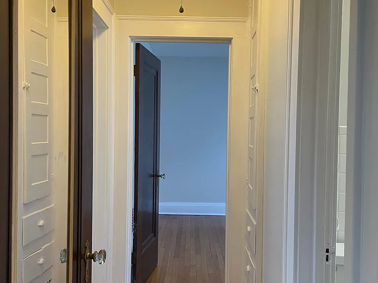 353 Forest Hill Dr — Photo 13