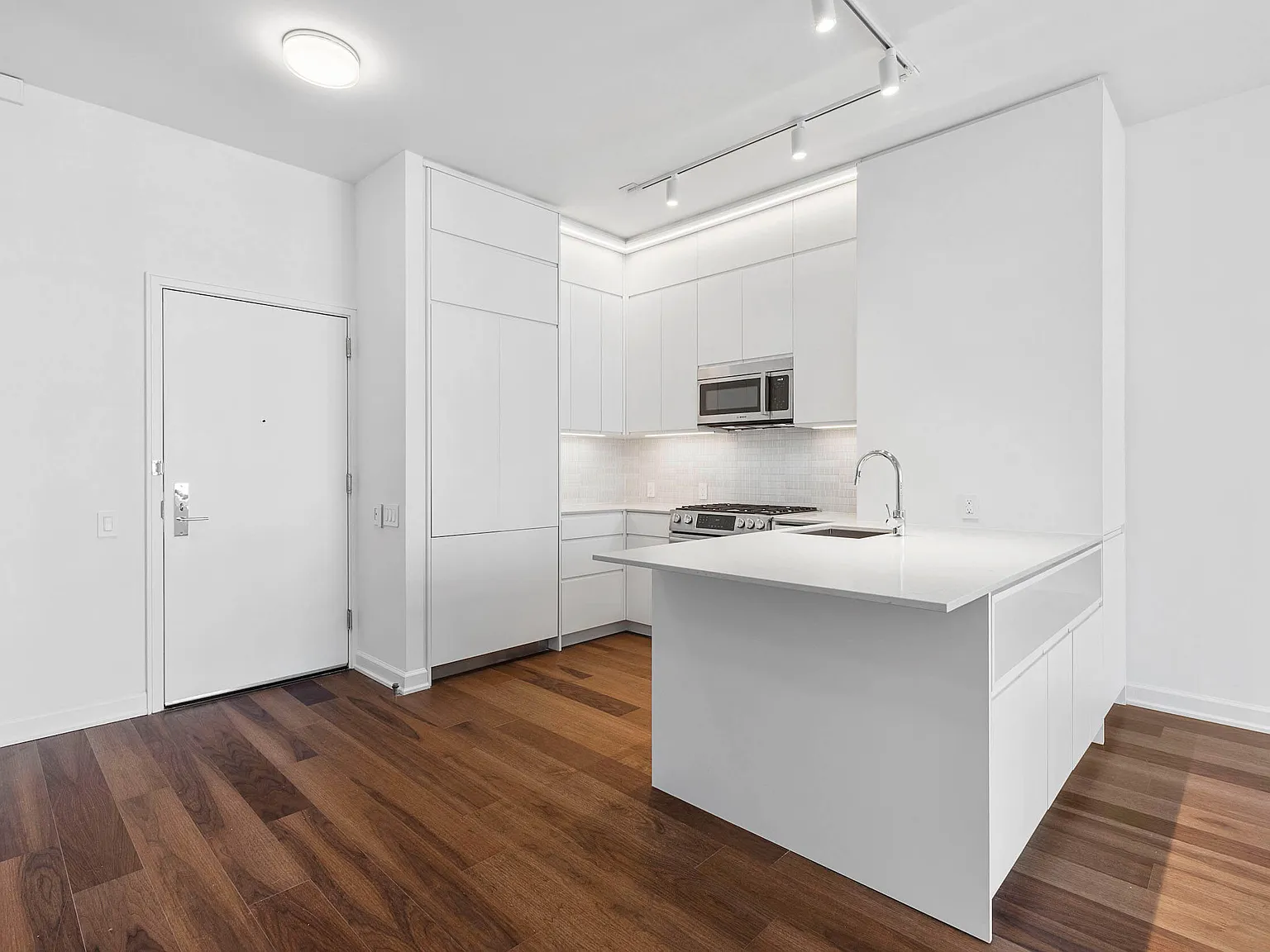 77 West 24th Street — Photo 3