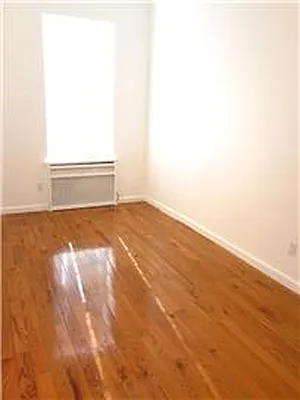 Rented by Adina Realty | media 6