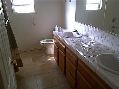 2nd image of 16459 Pauhaska Pl