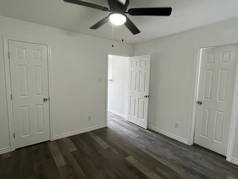 4001 Yellowstone Blvd — Photo 7