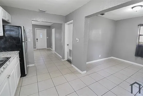 3020 NW 7th St — Photo 10