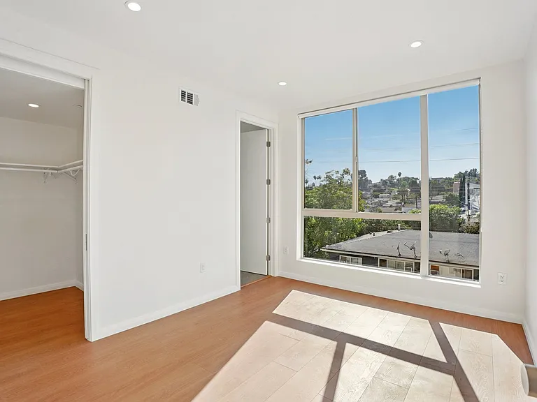6162 Oak Crest Way #6162 — Photo 31