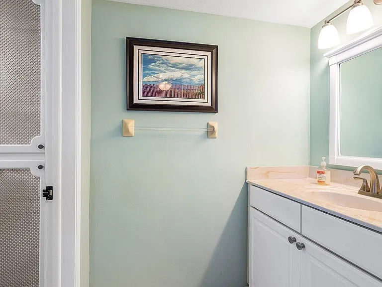 1015 Ingraham Ave #2 — Photo 22