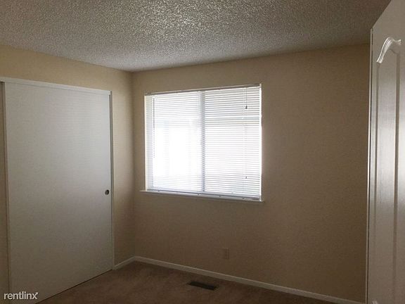 30310054_6374-chesterfield-ln-_reno-_nv_2016-5