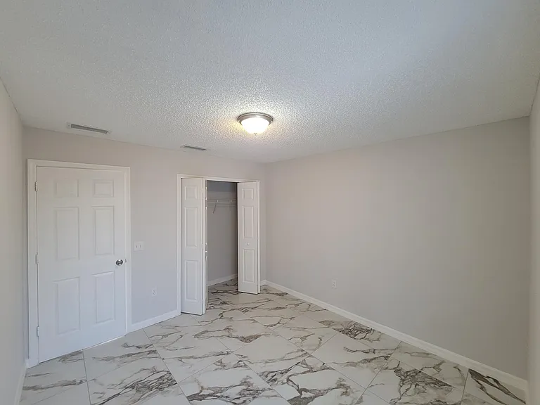 1907 Escambia Ln — Photo 29