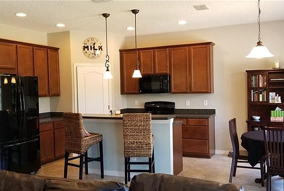 3rd image of 846 Battersea Dr