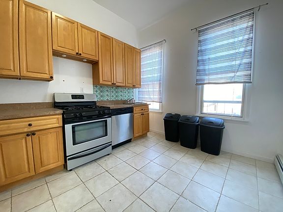 3rd image of 20-71 41st St #2