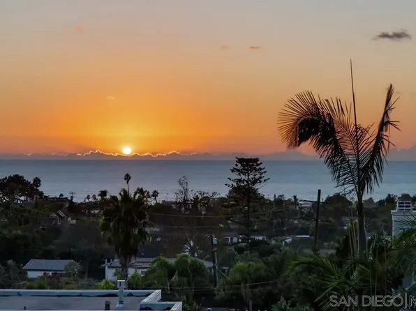 1711 Burgundy Rd, Encinitas, CA 92024