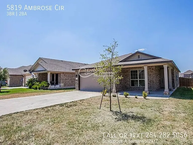 5819 Ambrose Cir — Photo 2