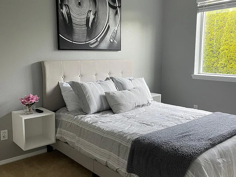 2nd Bedroom