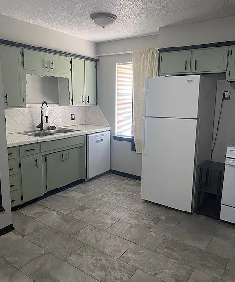 5338 NW Glenn Ave — Photo 4