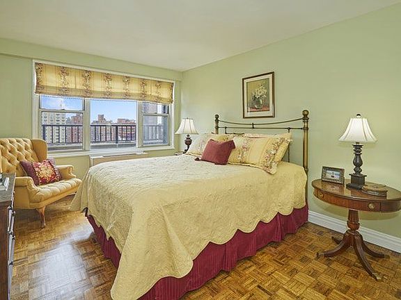 5th image of 400 E 85th St APT 19A