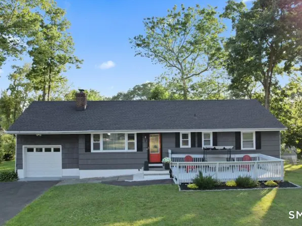 5 Cider Ln, Norwalk, CT 06851