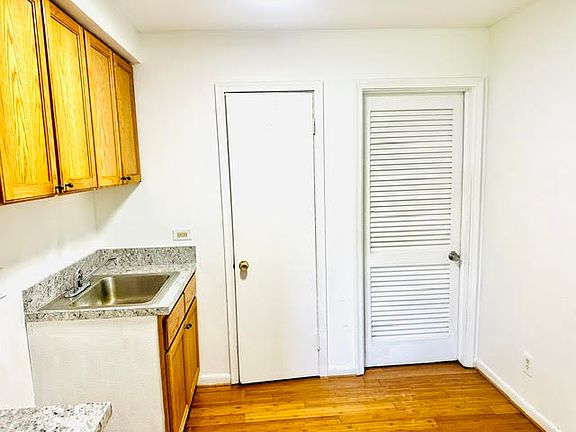 5th image of 288 North Ave APT 6