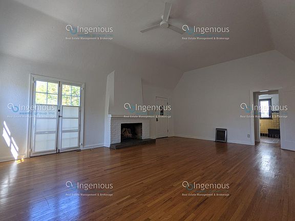 4th image of 620 S Gretna Green Way