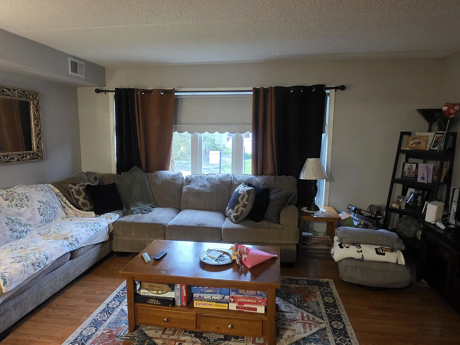 2 bed, 1200 sqft, $1,750 — Photo 3