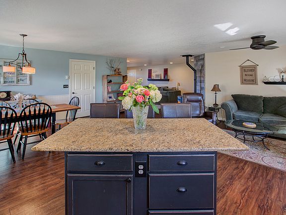 Wonderful Open Floor Plan!