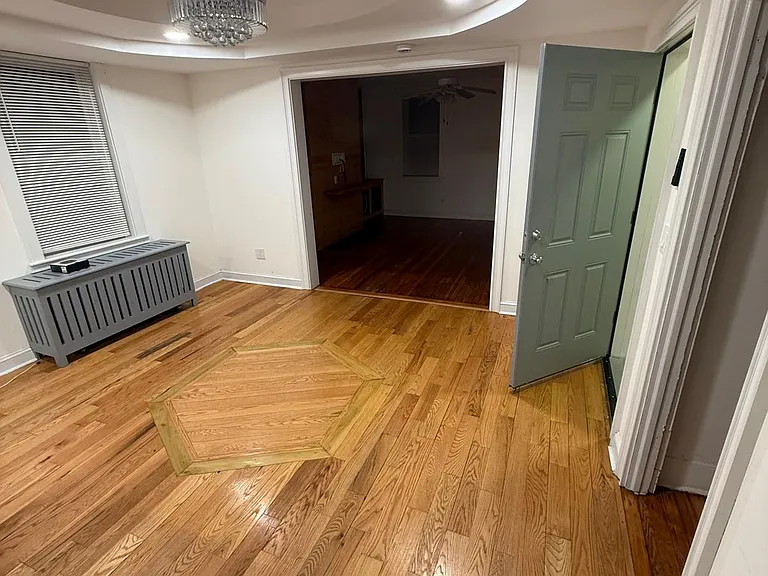 149 W Kingsbridge Rd #2 — Photo 5