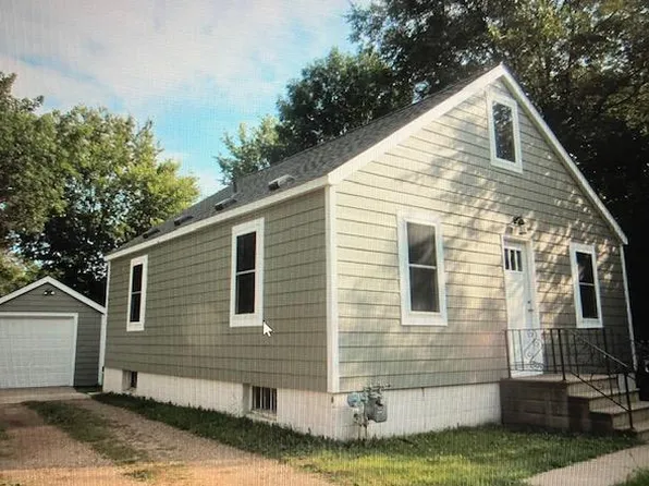 705 Leon Ave, Worthington, MN 56187